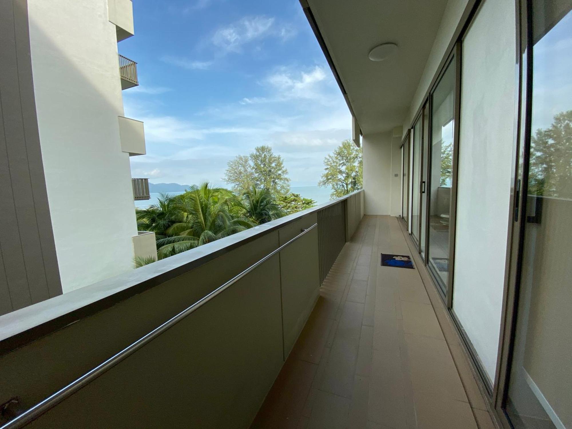 By The Sea @ Cozy Beachfront Home Batu Feringgi Ngoại thất bức ảnh